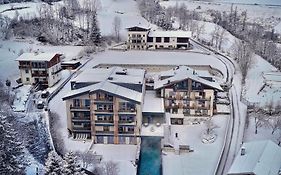 Maraias - Luxury Suites & Apartments