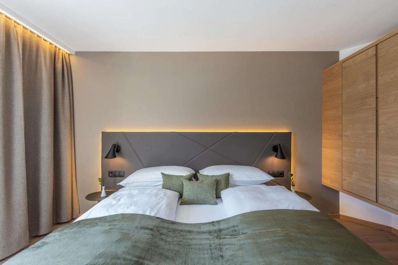 Maraias - Luxury Suites & Apartments Burgusio Esterno foto