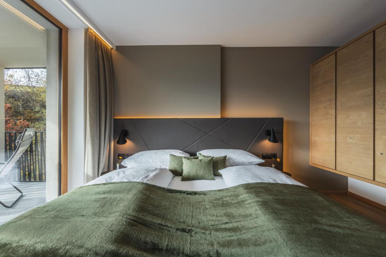 Maraias - Luxury Suites & Apartments Burgusio Esterno foto
