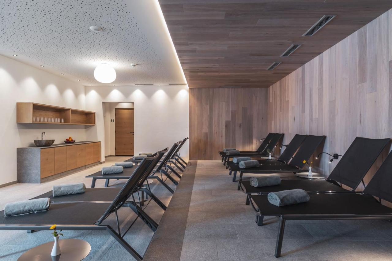 Maraias - Luxury Suites & Apartments Burgusio Esterno foto