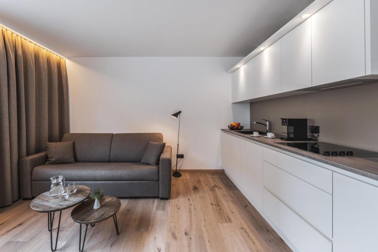 Maraias - Luxury Suites & Apartments Burgusio Esterno foto
