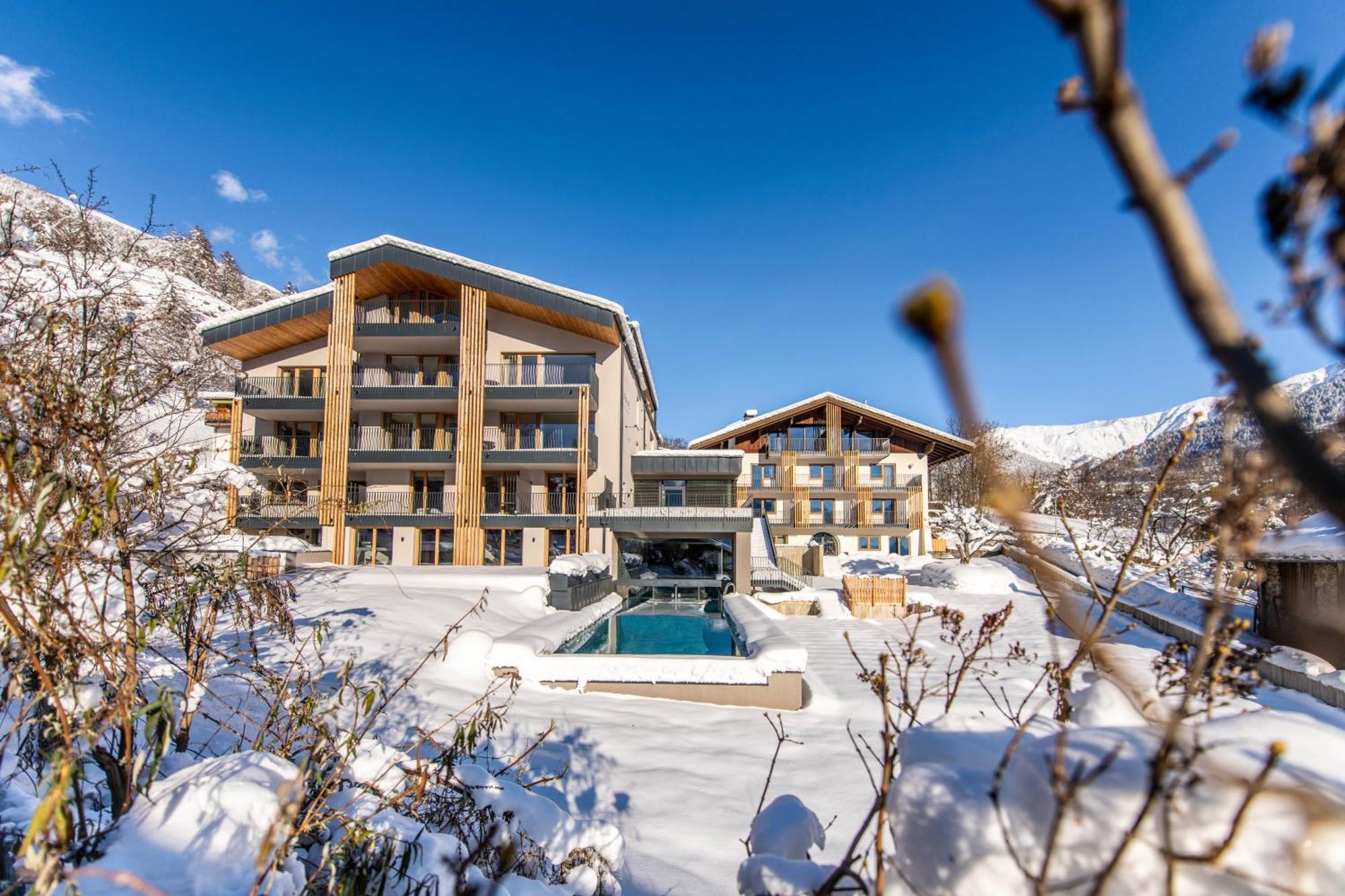Maraias - Luxury Suites & Apartments Burgusio Esterno foto