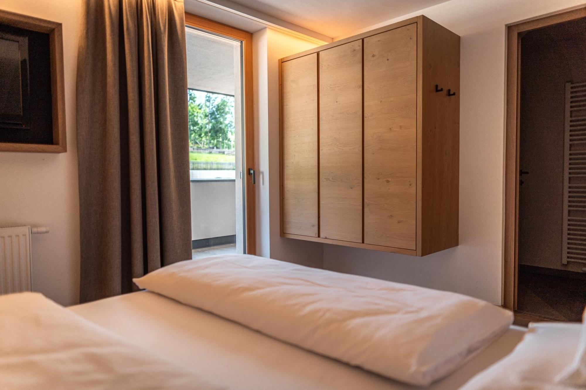 Maraias - Luxury Suites & Apartments Burgusio Esterno foto