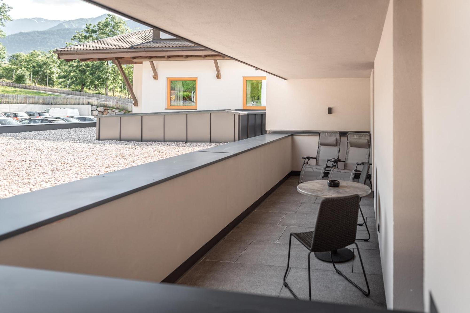 Maraias - Luxury Suites & Apartments Burgusio Esterno foto