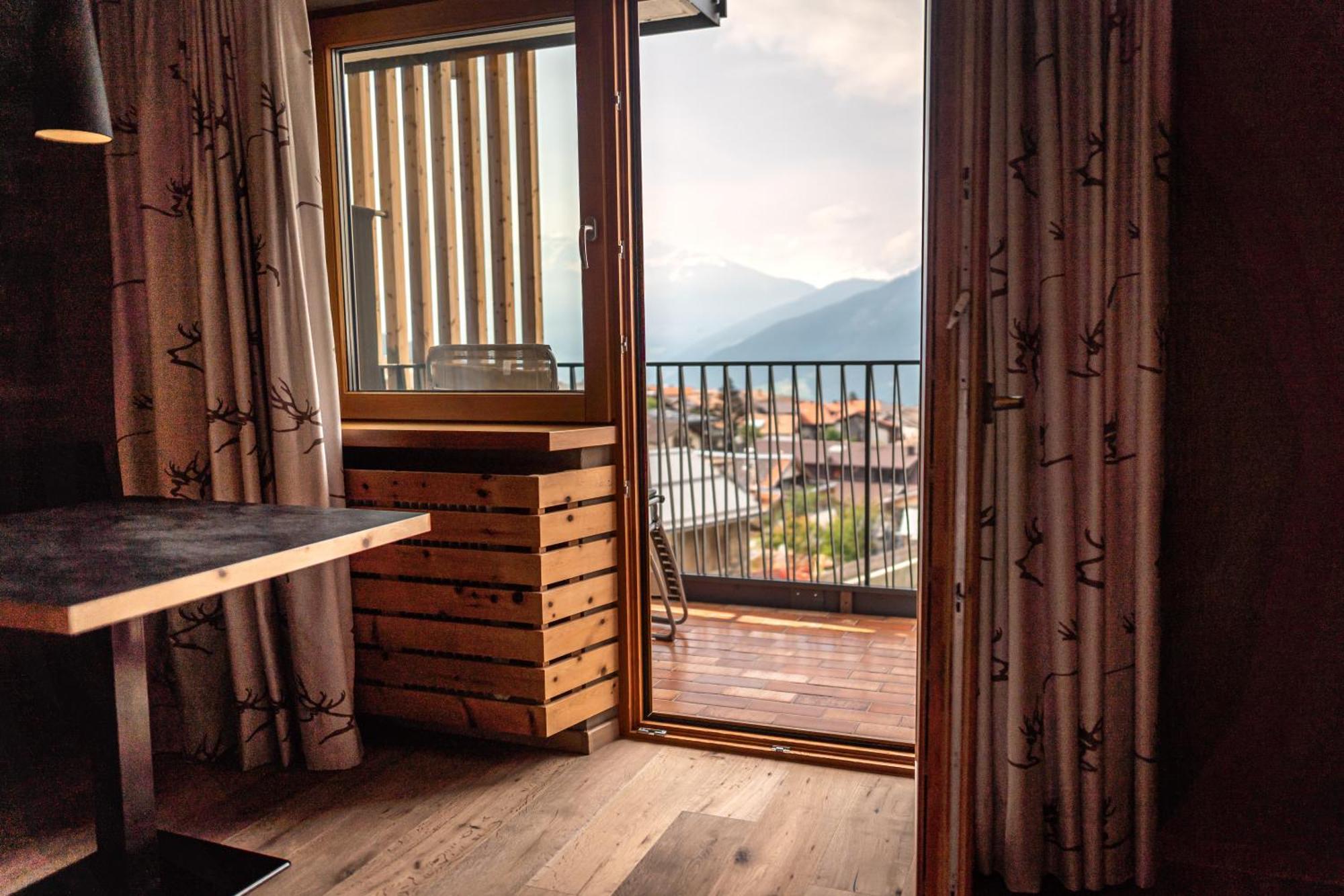Maraias - Luxury Suites & Apartments Burgusio Esterno foto