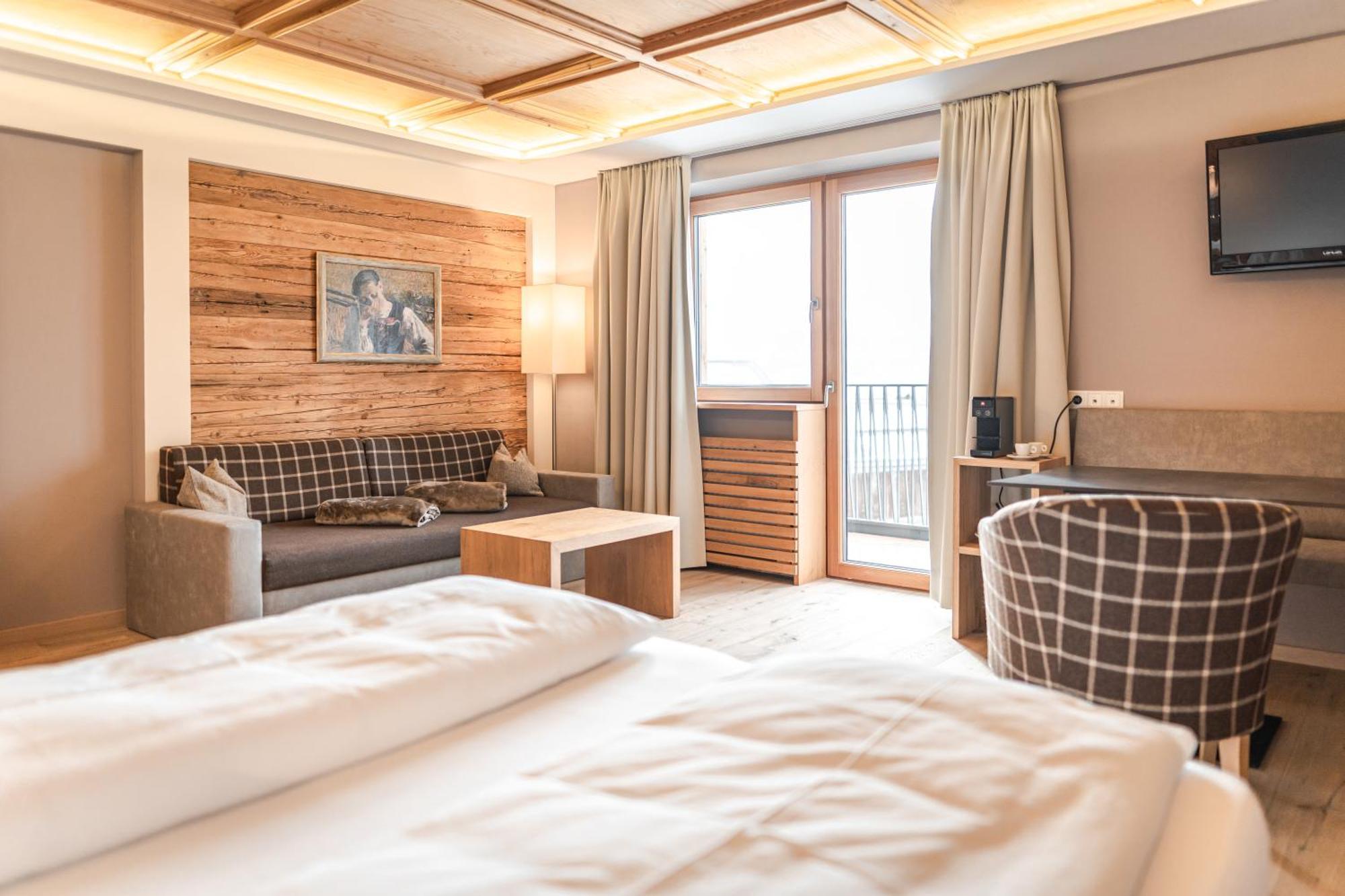 Maraias - Luxury Suites & Apartments Burgusio Esterno foto